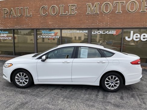 Used 2018 Ford Fusion S image 8
