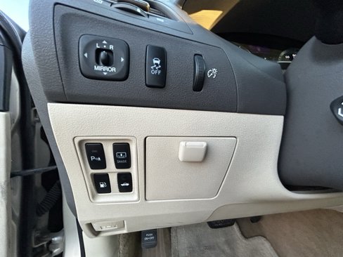 Used 2011 Lexus ES 350 image 26