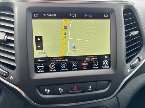 Used 2023 Jeep Cherokee Altitude Lux image 19