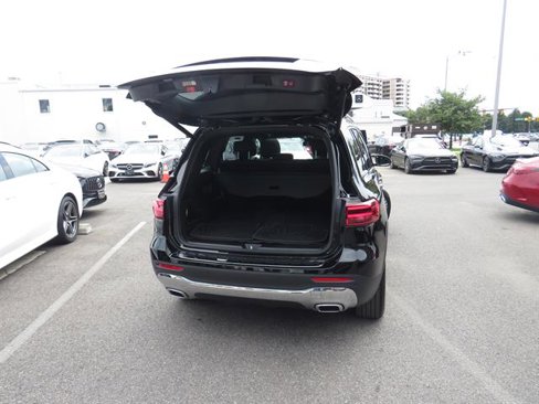Used 2024 Mercedes-Benz GLB 250 4MATIC image 32