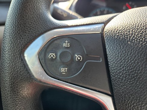 Used 2021 Chevrolet Traverse LS image 24