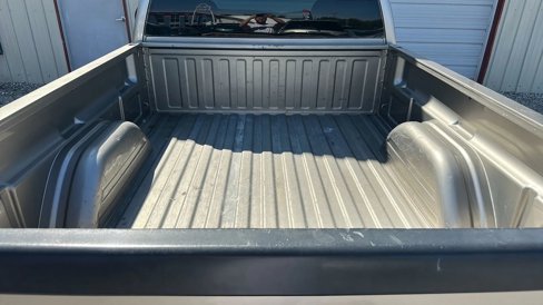 Used 2001 Chevrolet Silverado 1500 2WD Regular Cab image 17