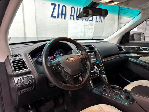 Used 2016 Ford Explorer Platinum image 11