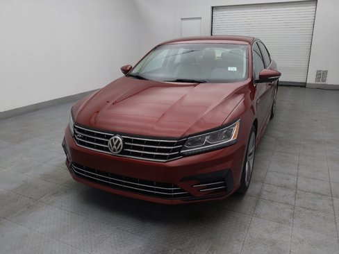 Used 2017 Volkswagen Passat 1.8T R-Line w/ R-Line Lighting Package image 15