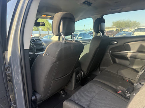 Used 2019 Dodge Journey SE image 20