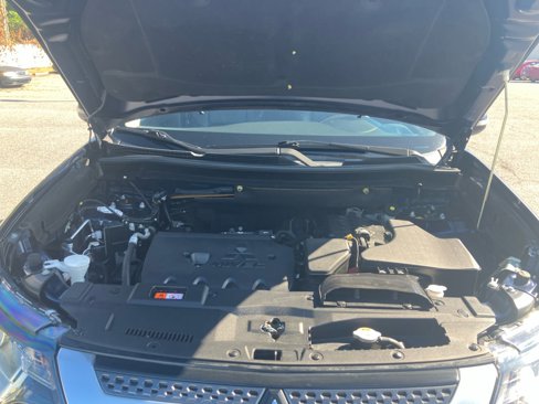 Used 2019 Mitsubishi Outlander SE image 18