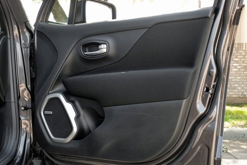 Used 2021 Jeep Renegade Latitude w/ Sun & Sound Group image 56