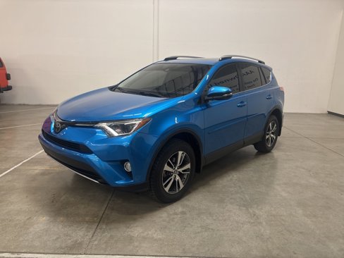 Used 2018 Toyota RAV4 XLE w/ Plus Extra Value Package image 2