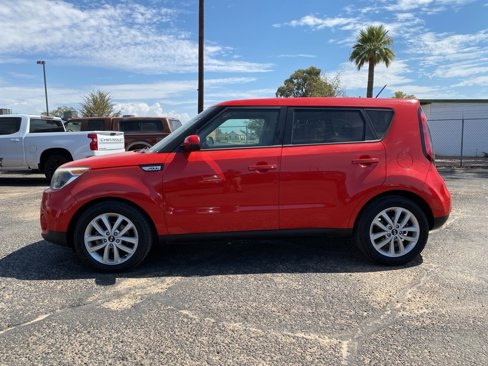 Used 2018 Kia Soul + image 3