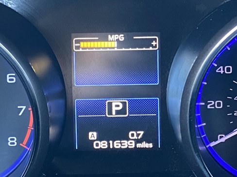 Used 2017 Subaru Outback 2.5i Limited w/ Popular Package #5 image 12