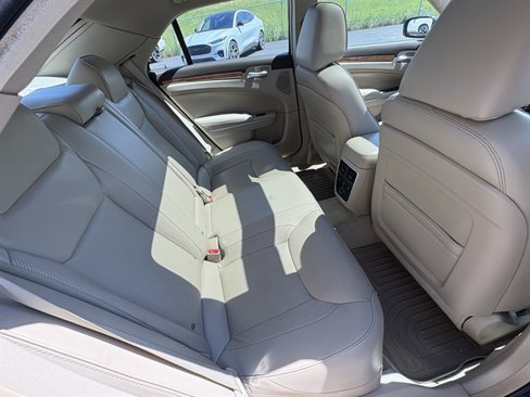 Used 2014 Chrysler 300 C w/ Beats Audio Group image 45