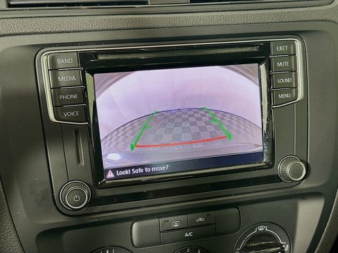 Used 2016 Volkswagen Jetta S image 17