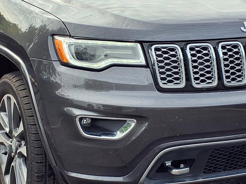 Used 2018 Jeep Grand Cherokee Overland image 27