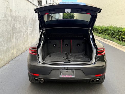 Used 2018 Porsche Macan S image 29