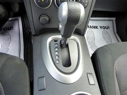 Used 2013 Nissan Rogue SV w/ Premium Pkg image 11