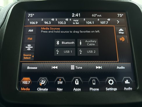 Used 2023 Jeep Renegade Trailhawk image 30