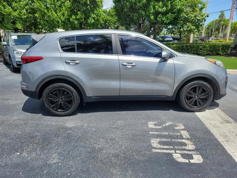 Used 2019 Kia Sportage LX image 6