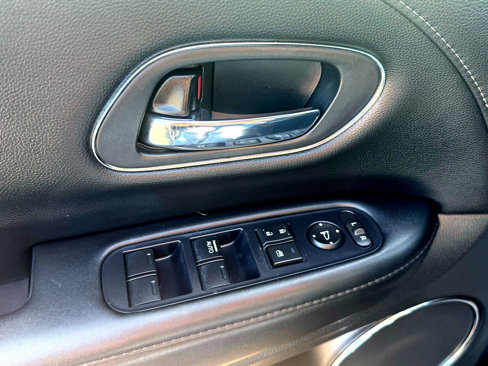 Used 2019 Honda HR-V EX-L image 9