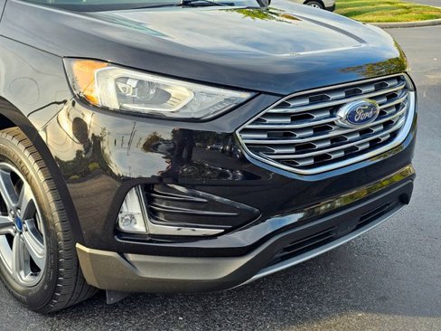 Used 2021 Ford Edge SEL w/ Convenience Package image 3