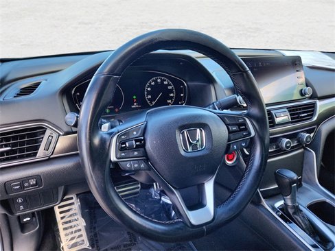 Used 2018 Honda Accord Sport image 20