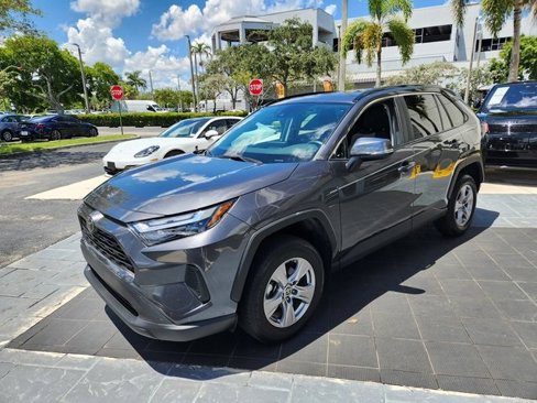 Used 2023 Toyota RAV4 XLE image 12