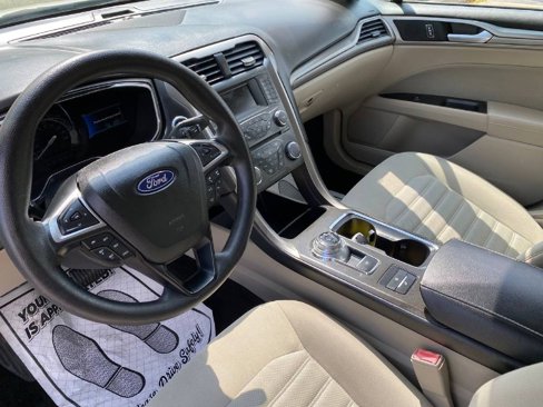 Used 2018 Ford Fusion SE image 7