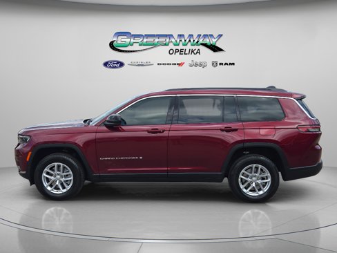 New 2025 Jeep Grand Cherokee L Laredo image 3