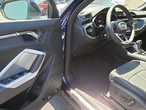 New 2025 Audi Q3 2.0T Premium Plus image 6