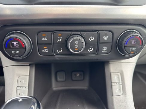 Used 2018 GMC Acadia SLT image 32