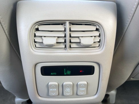 Used 2005 Cadillac De Ville w/ Deville Premium Package image 19