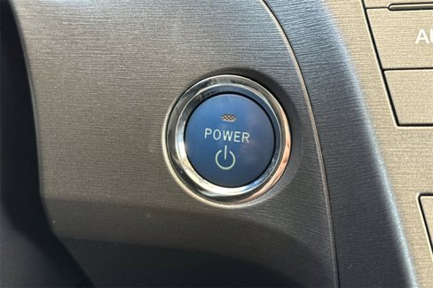 Used 2015 Toyota Prius Two image 22