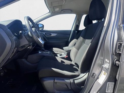 Used 2017 Nissan Rogue Sport S image 10