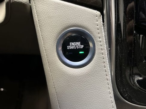 Used 2018 Cadillac Escalade ESV Premium Luxury image 26