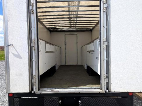 Used 2022 Chevrolet Express 3500 w/ Power Convenience Package image 9