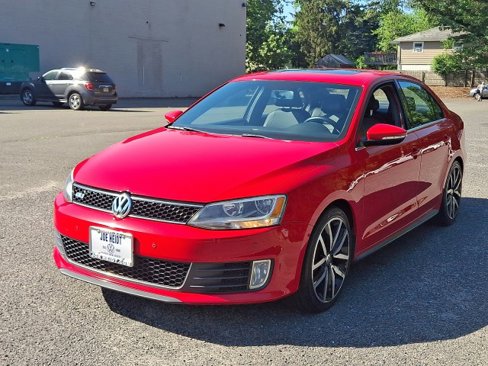 Used 2013 Volkswagen Jetta GLI Autobahn image 4