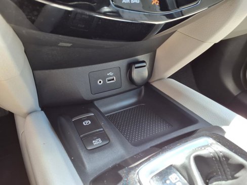 Used 2022 Nissan Rogue Sport SV w/ Technology Package image 24
