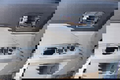 Used 2012 Ford Fusion SEL image 7