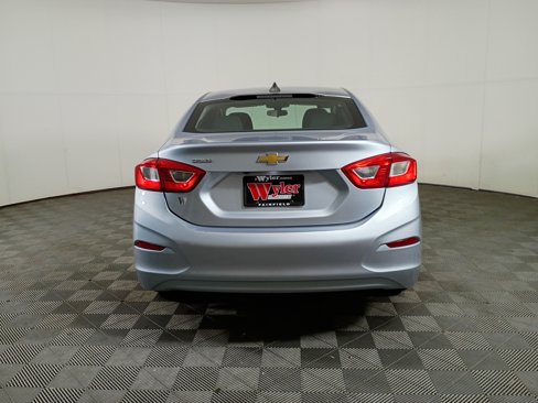 Used 2017 Chevrolet Cruze LS image 7