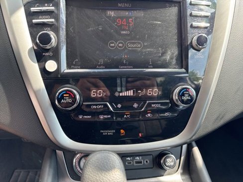 Used 2020 Nissan Murano S w/ Technology Package image 18