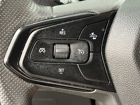 Used 2024 Chevrolet Trax LT image 39