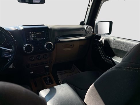 Used 2013 Jeep Wrangler Unlimited Sahara w/ Connectivity Group image 22