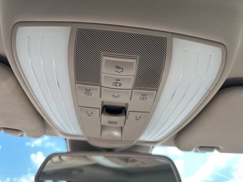 Used 2014 Mercedes-Benz E 350 Sedan image 22