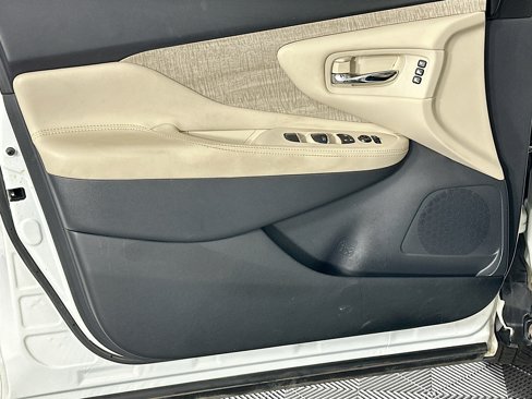 Used 2023 Nissan Murano SL w/ SL Moonroof Package image 19