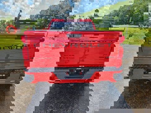 Used 2022 Chevrolet Silverado 1500 RST image 4