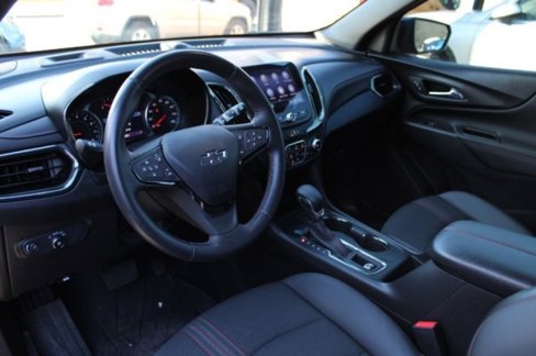 Used 2022 Chevrolet Equinox RS w/ Infotainment Package image 34
