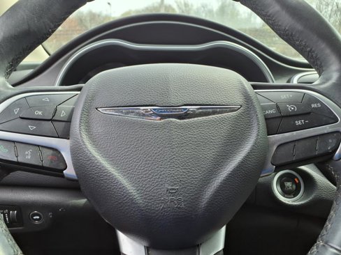 Used 2015 Chrysler 200 Limited w/ Spring Special Group image 15