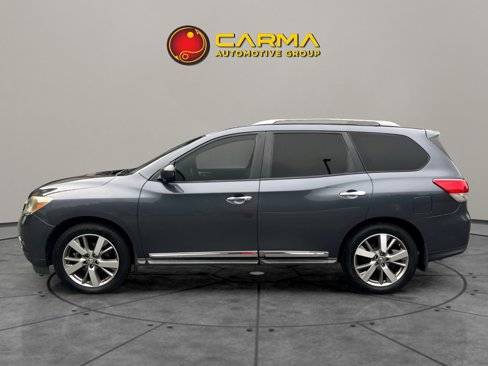 Used 2013 Nissan Pathfinder Platinum w/ Platinum Premium Pkg image 2