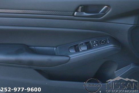 New 2025 Nissan Altima 2.5 S image 9