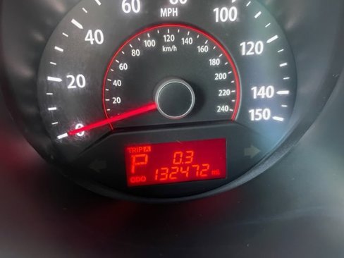 Used 2011 Kia Sorento LX image 19
