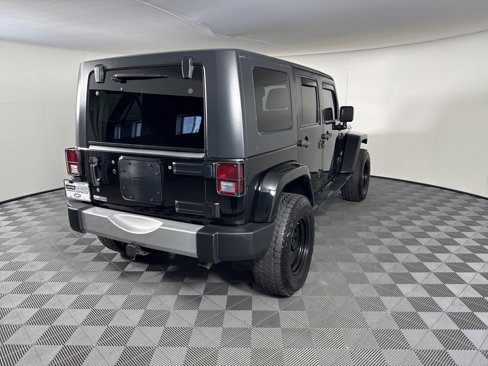 Used 2012 Jeep Wrangler Unlimited Sahara w/ Dual Top Group image 5